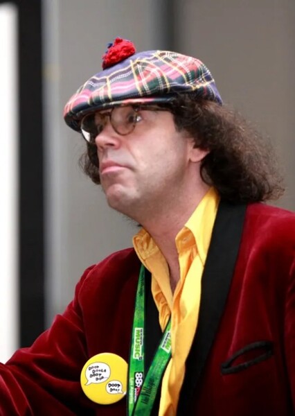 Nardwuar photo