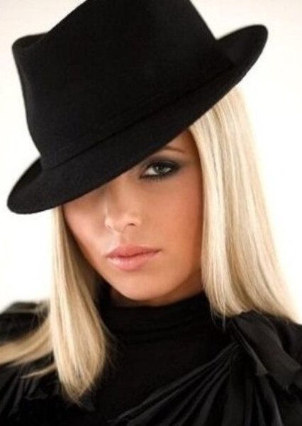 Nastya Karpova photo