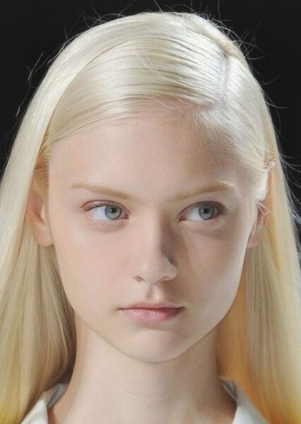 Nastya Kusakina photo