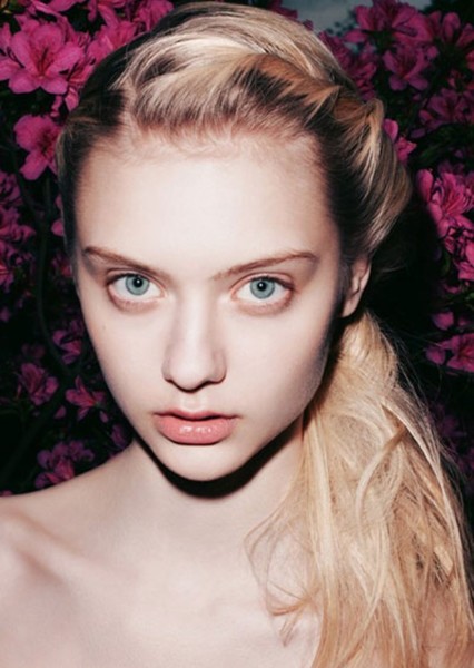 Nastya Kusakina photo