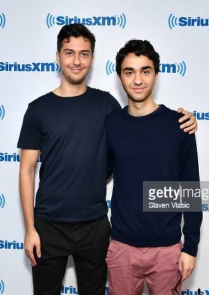 Nat and Alex Wolff photo