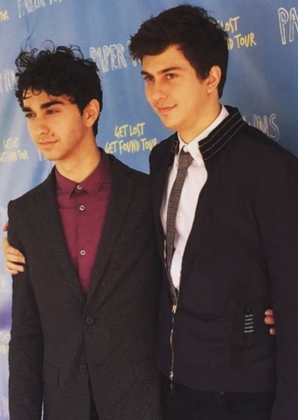 Nat and Alex Wolff photo