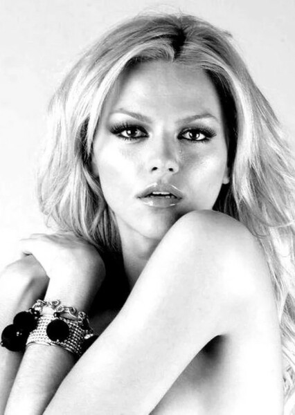 Natali Thanou photo