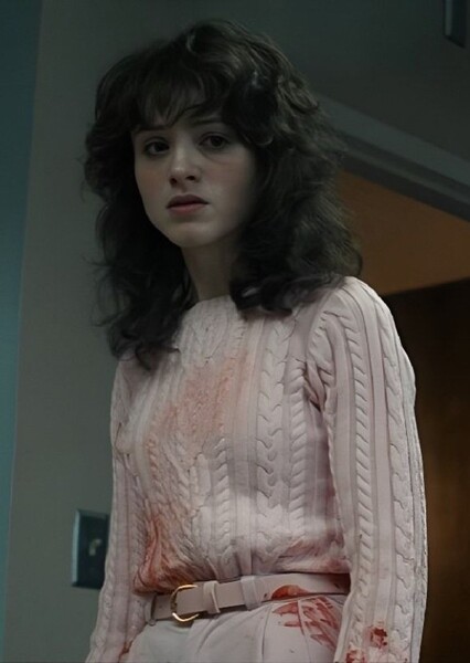 Natalia Dyer photo