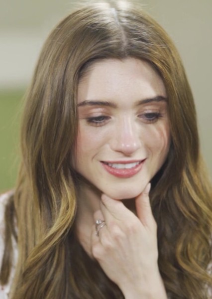 Natalia Dyer photo