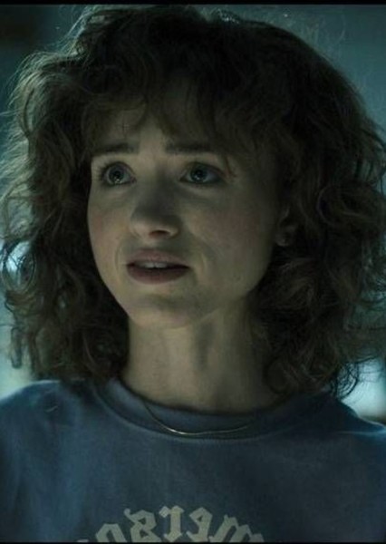 Natalia Dyer photo