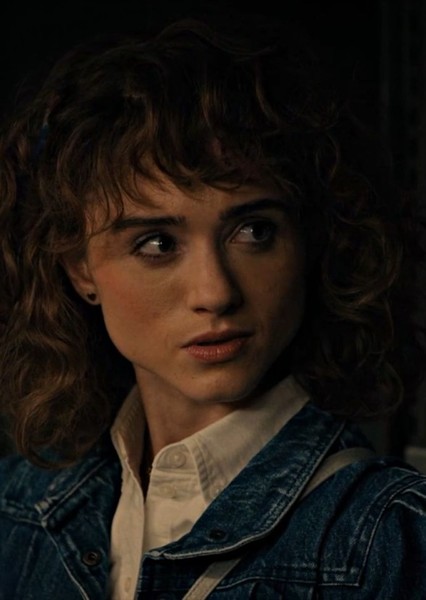 Natalia Dyer photo