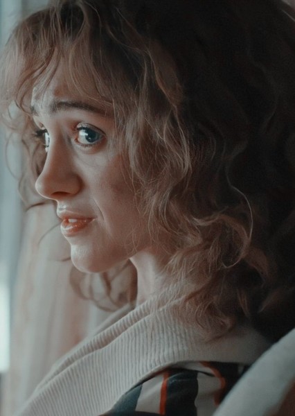 Natalia Dyer photo