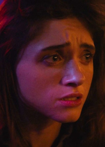 Natalia Dyer photo