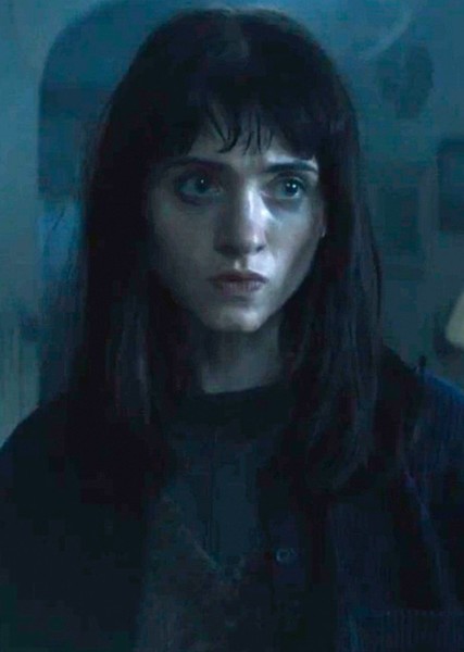 Natalia Dyer photo