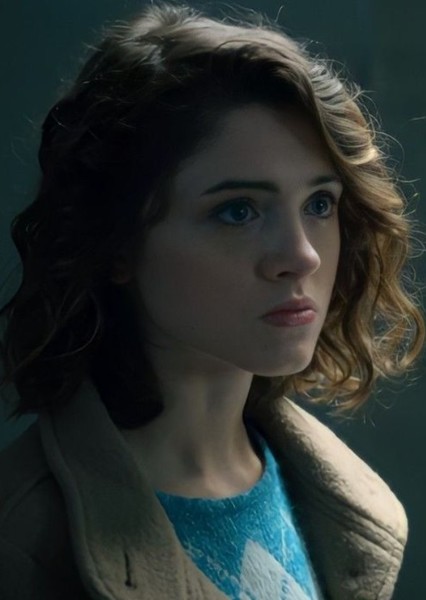 Natalia Dyer photo