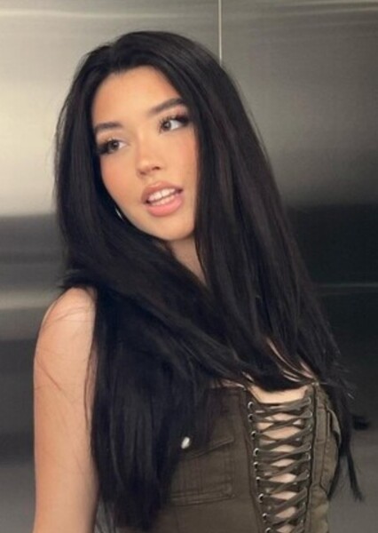 Natalia Estrada photo