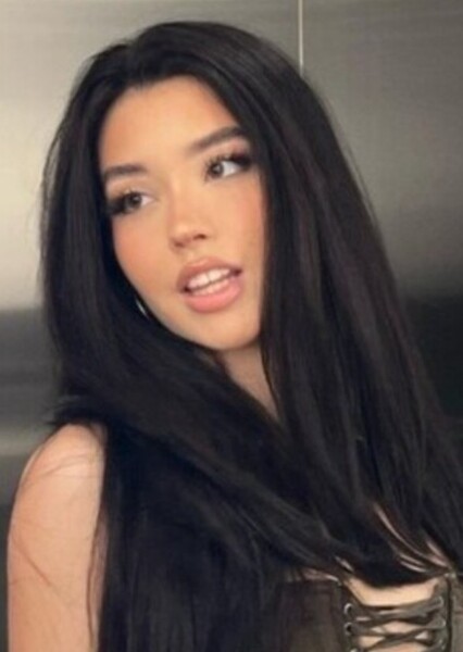 Natalia Estrada photo