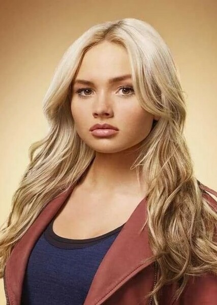 Natalie Alyn Lind