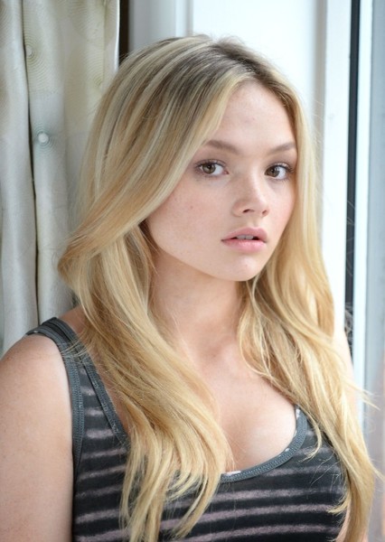 Natalie Alyn Lind