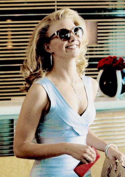 Natalie Dormer photo