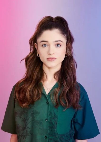 Natalie Dyer photo