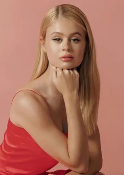 Natalie Ganzhorn photo