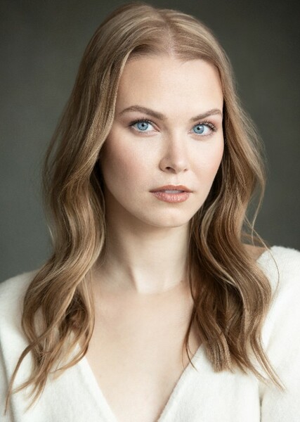 Natalie Jane photo