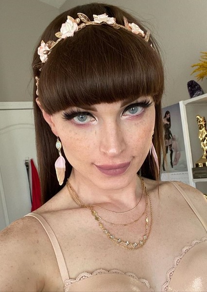 Natalie Mars