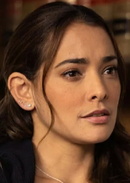 Natalie Martinez photo