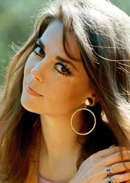 Natalie Wood photo