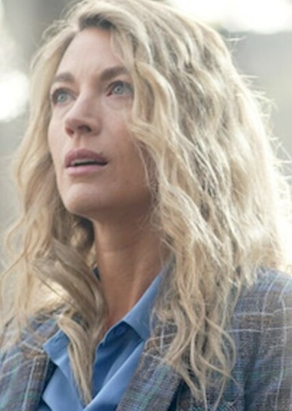 Natalie Zea photo