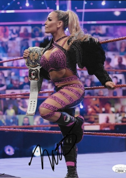 Natalya Neidhart photo