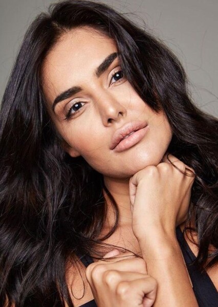 Nathalia Kaur photo