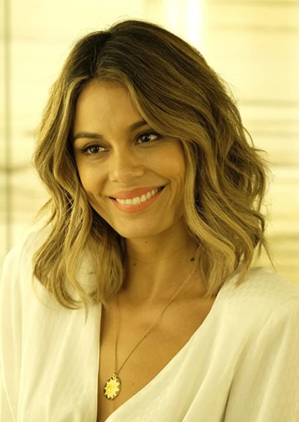 Nathalie Kelley photo
