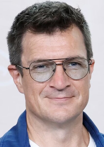 Nathan Fillion photo