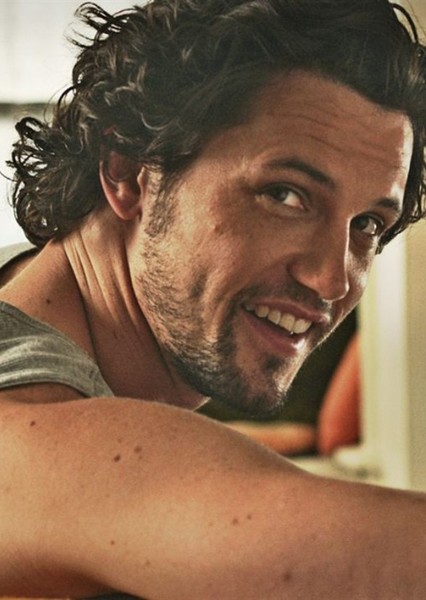 Nathan Parsons photo
