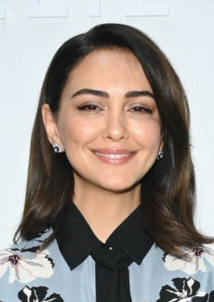 Nazanin Boniadi photo