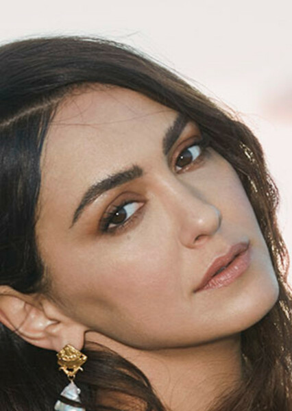 Nazanin Boniadi photo