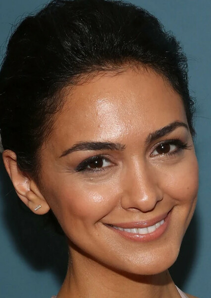 Nazanin Boniadi photo
