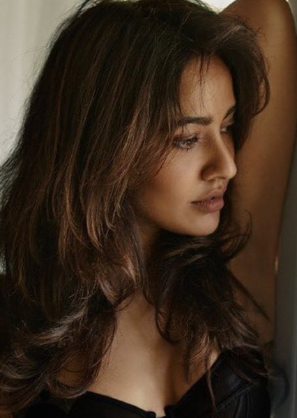 Neha Sharma photo