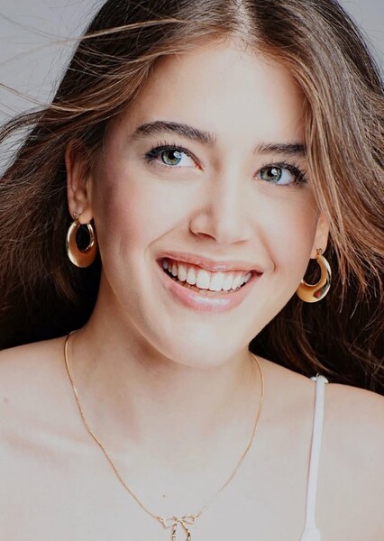 Nehir Gökdemir photo