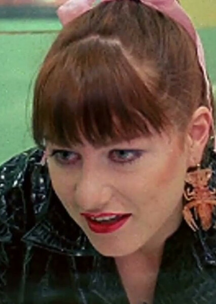 Nell Campbell photo