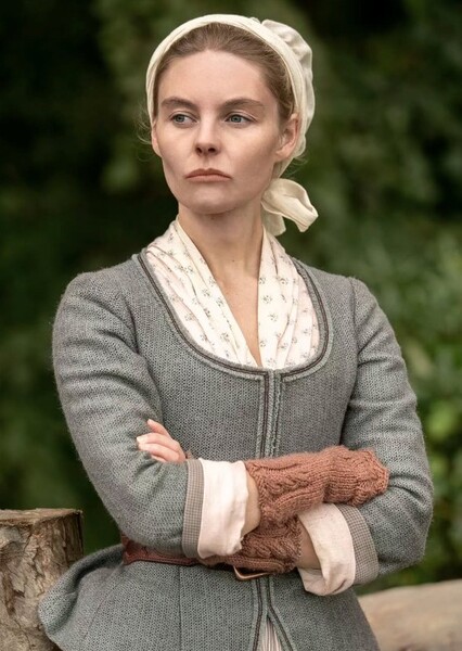 Nell Hudson photo
