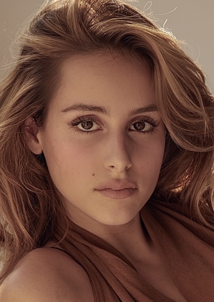 Nell Verlaque