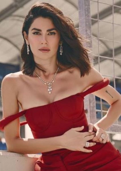 Nesrin Cavadzade photo