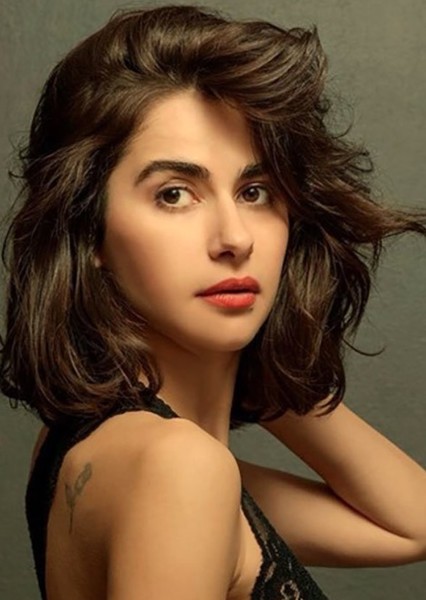 Nesrin Cavadzade photo