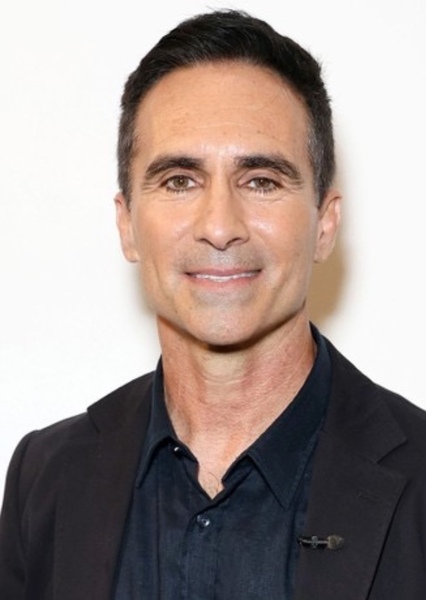 Nestor Carbonell photo