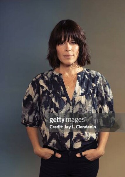Neve Campbell photo