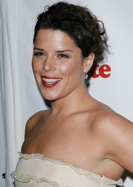 Neve Campbell photo