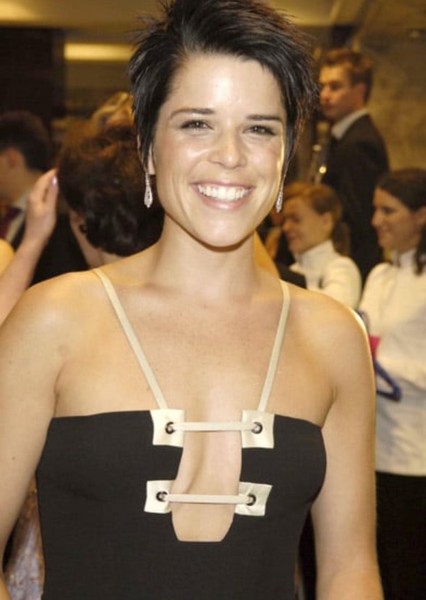 Neve Campbell photo