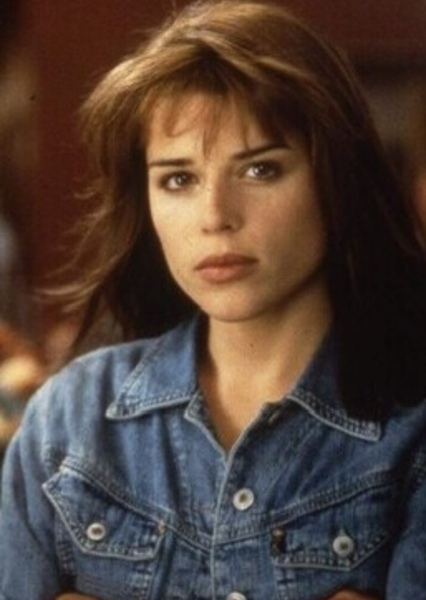 Neve Campbell photo