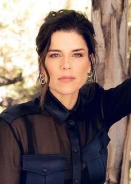 Neve Campbell photo
