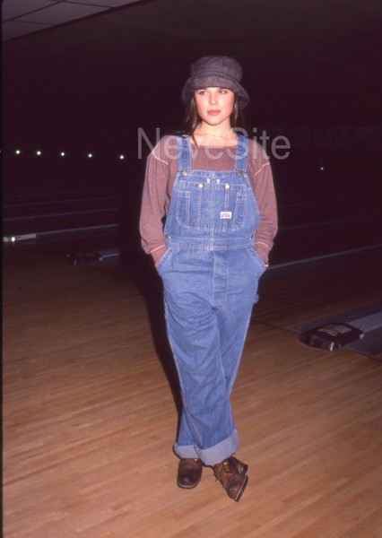 Neve Campbell photo