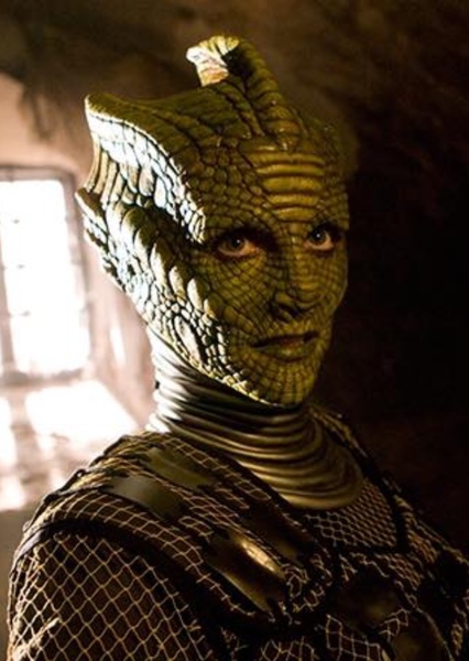 Neve McIntosh photo